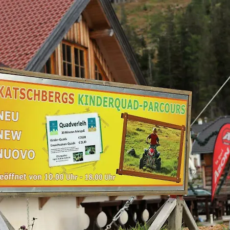 Das Alpenhaus Katschberg 1640 아파트